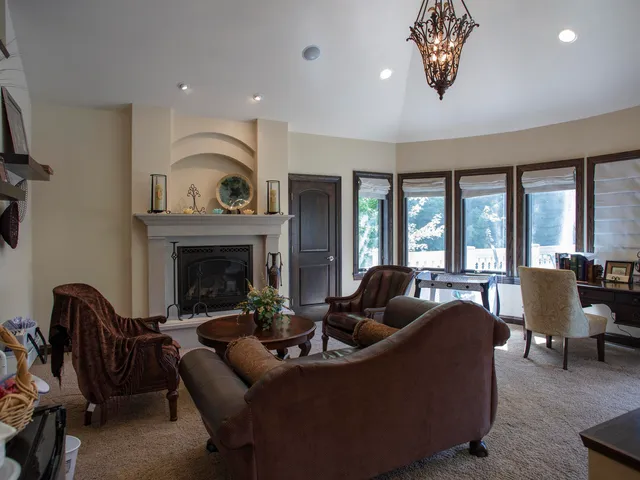 $3,988,000 | 1071 Hill Drive, Oneida, WI 54155