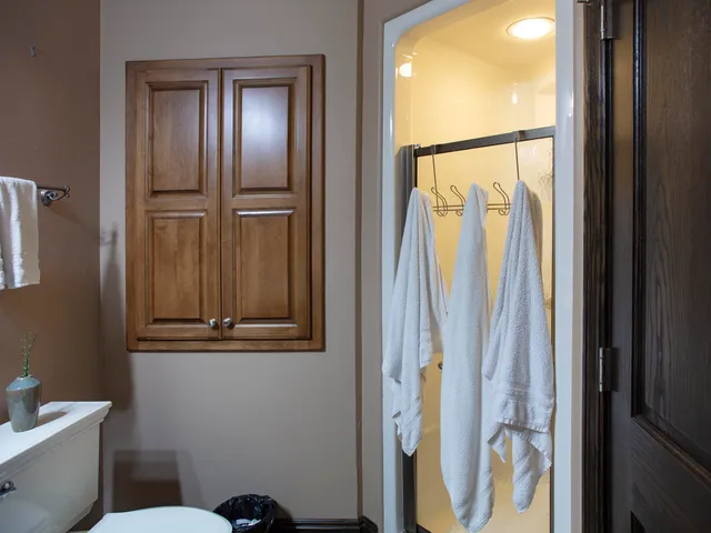 $3,988,000 | 1071 Hill Drive, Oneida, WI 54155