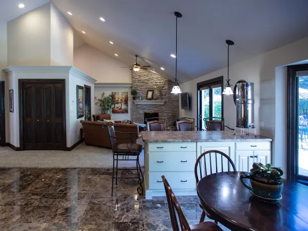 $3,988,000 | 1071 Hill Drive, Oneida, WI 54155