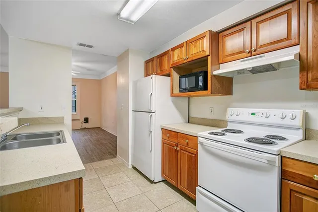 $1,895 | 6592 Time Square Avenue, Unit 102, Orlando, FL 32835