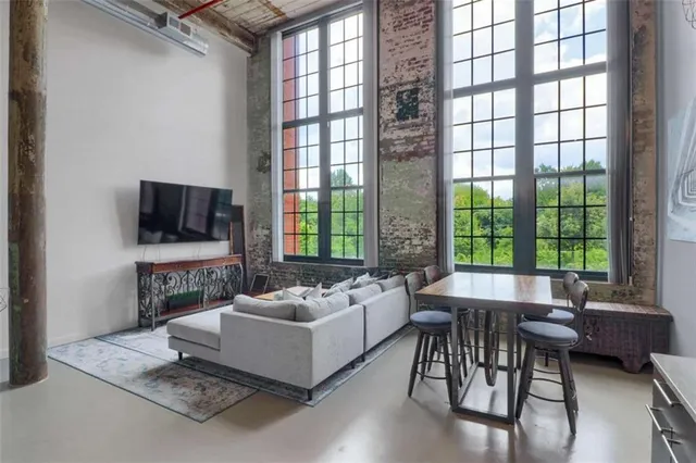 $500,000 | 170 Boulevard Northeast, Unit E203, Atlanta, GA 30312