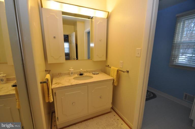 230 West Timonium Road Lutherville-Timonium, MD 21093 - Photo 21 of 30 Master Bath #2