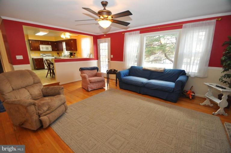 230 West Timonium Road Lutherville-Timonium, MD 21093 - Photo 4 of 30 Family Room #3