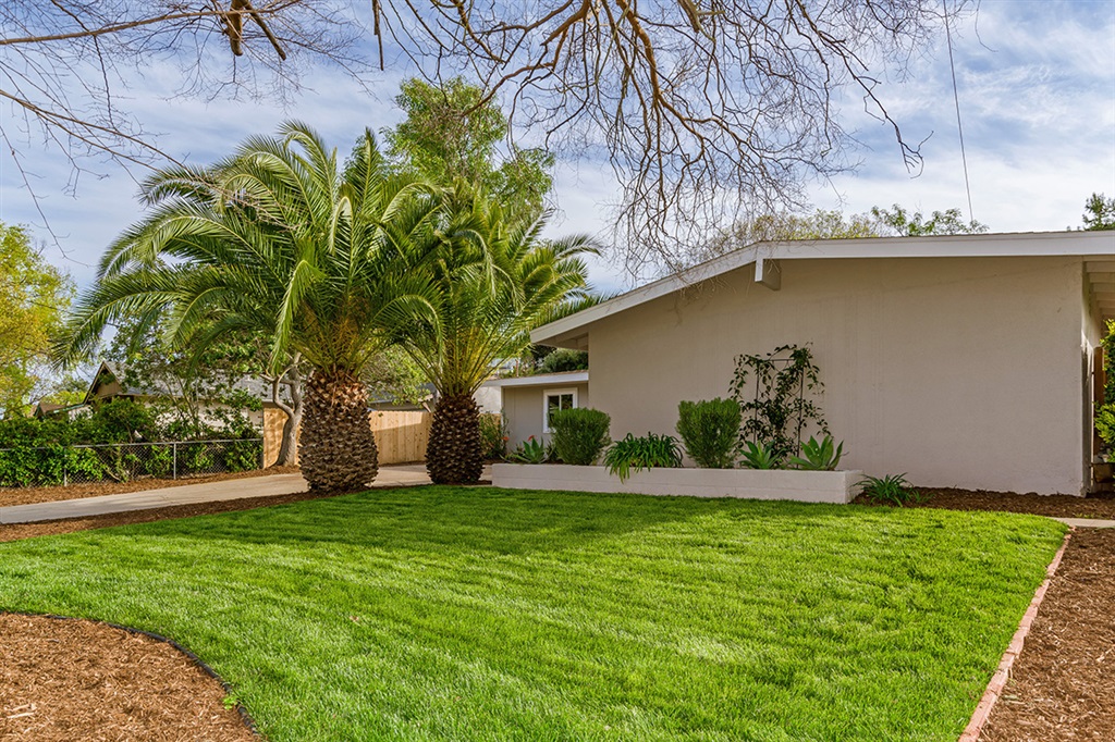 12215 Witt Road Poway, CA 92064 - Photo 2 of 25