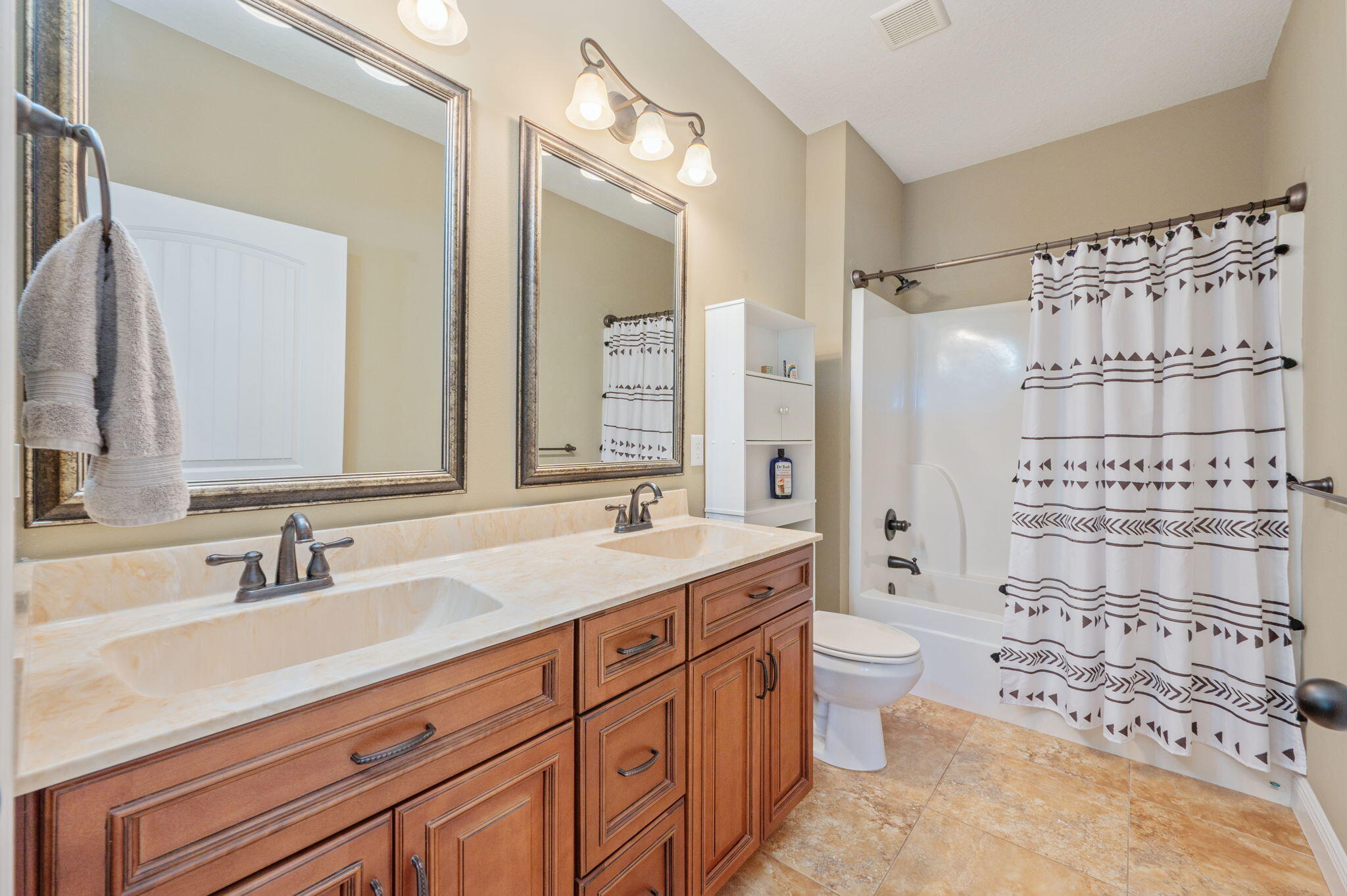 3720 Kittrell Lane Crestview, FL 32539 - Photo 30 of 39 Hall Bath