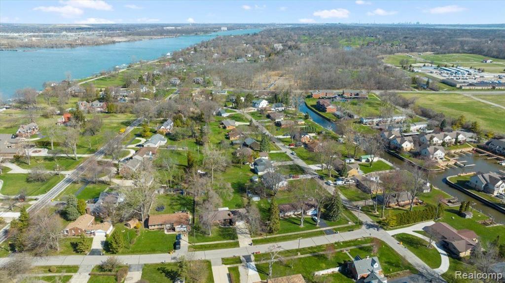 27780 Johnson Road Grosse Ile, MI 48138 - Photo 42 of 47