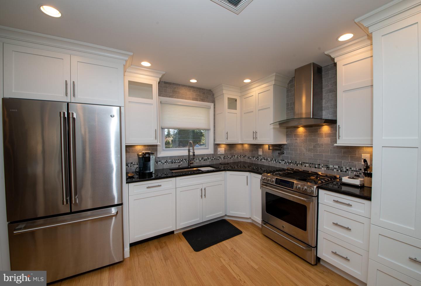 1271 June Road Huntingdon Valley, PA 19006 - Photo 14 of 40