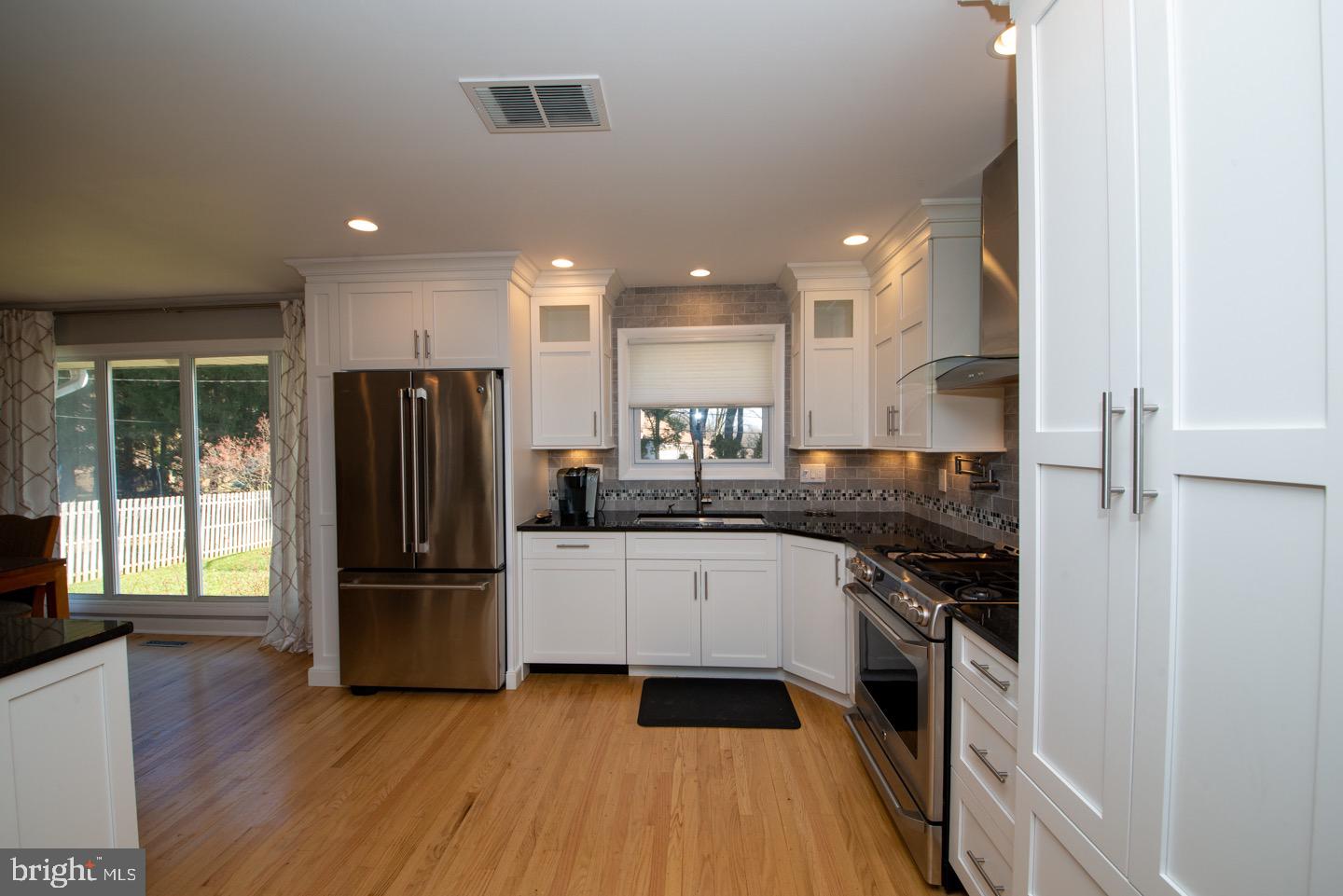 1271 June Road Huntingdon Valley, PA 19006 - Photo 15 of 40