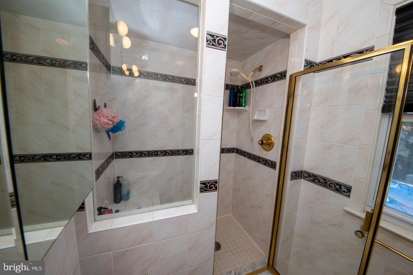 1271 June Road Huntingdon Valley, PA 19006 - Photo 25 of 40