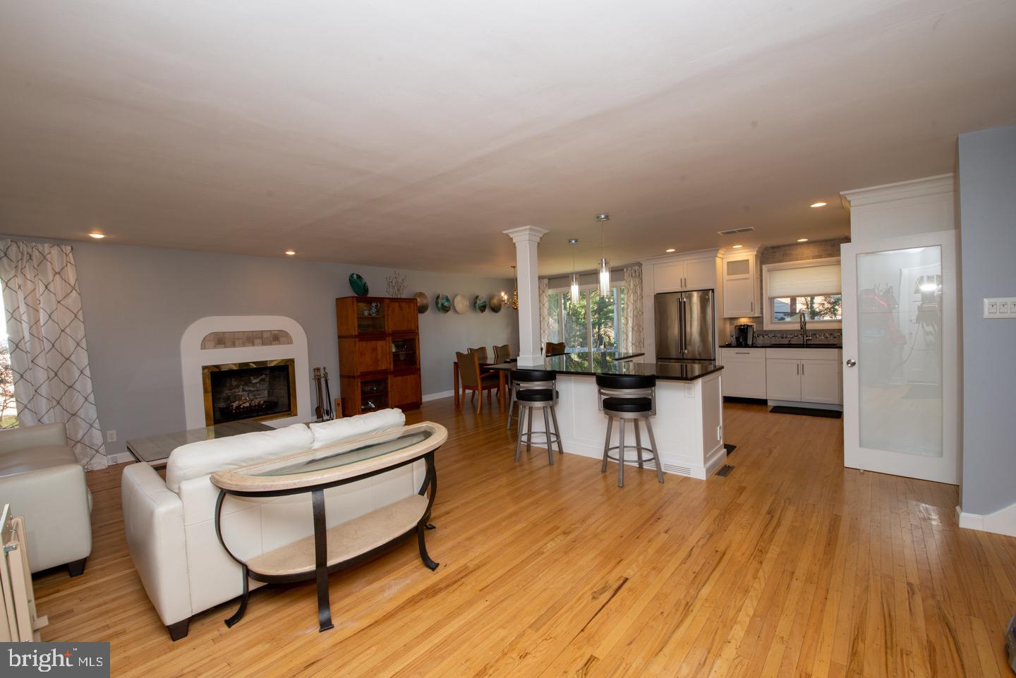 1271 June Road Huntingdon Valley, PA 19006 - Photo 6 of 40