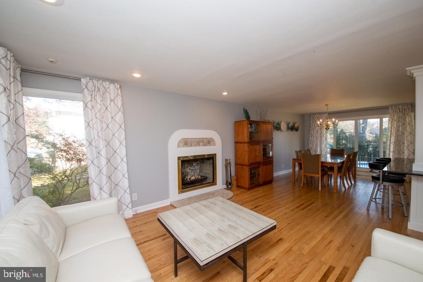 1271 June Road Huntingdon Valley, PA 19006 - Photo 8 of 40
