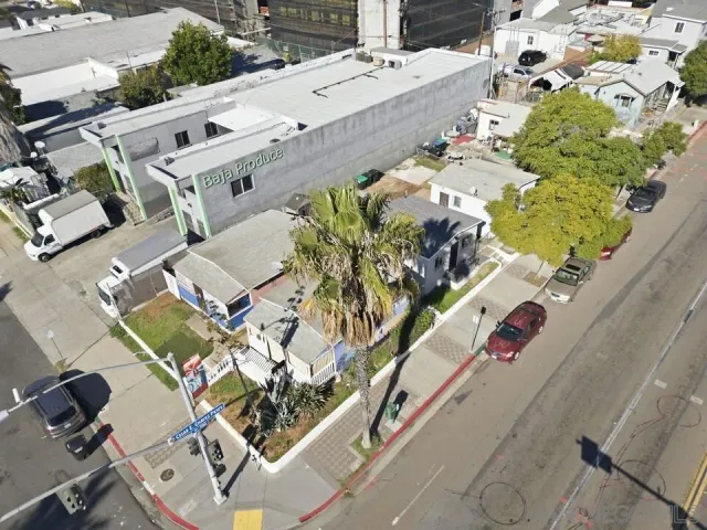 a picture of city view