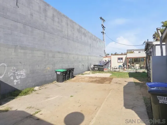 $1,849,900 | 1028-44 Cesar E. Chavez Parkway, San Diego, CA 92113