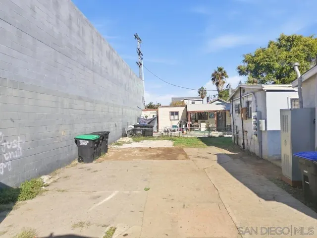 $1,849,900 | 1028-44 Cesar E. Chavez Parkway, San Diego, CA 92113