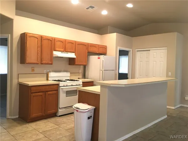 $1,600 | 9815 South Phoenix Drive, Mohave Valley, AZ 86440