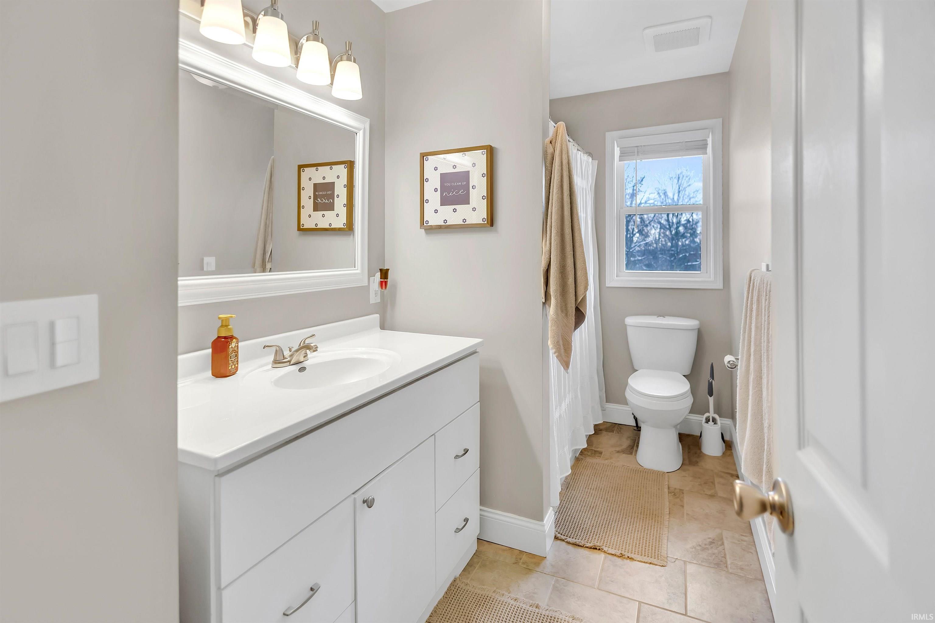 3910 Washington Avenue Bedford, IN 47421 - Photo 11 of 22