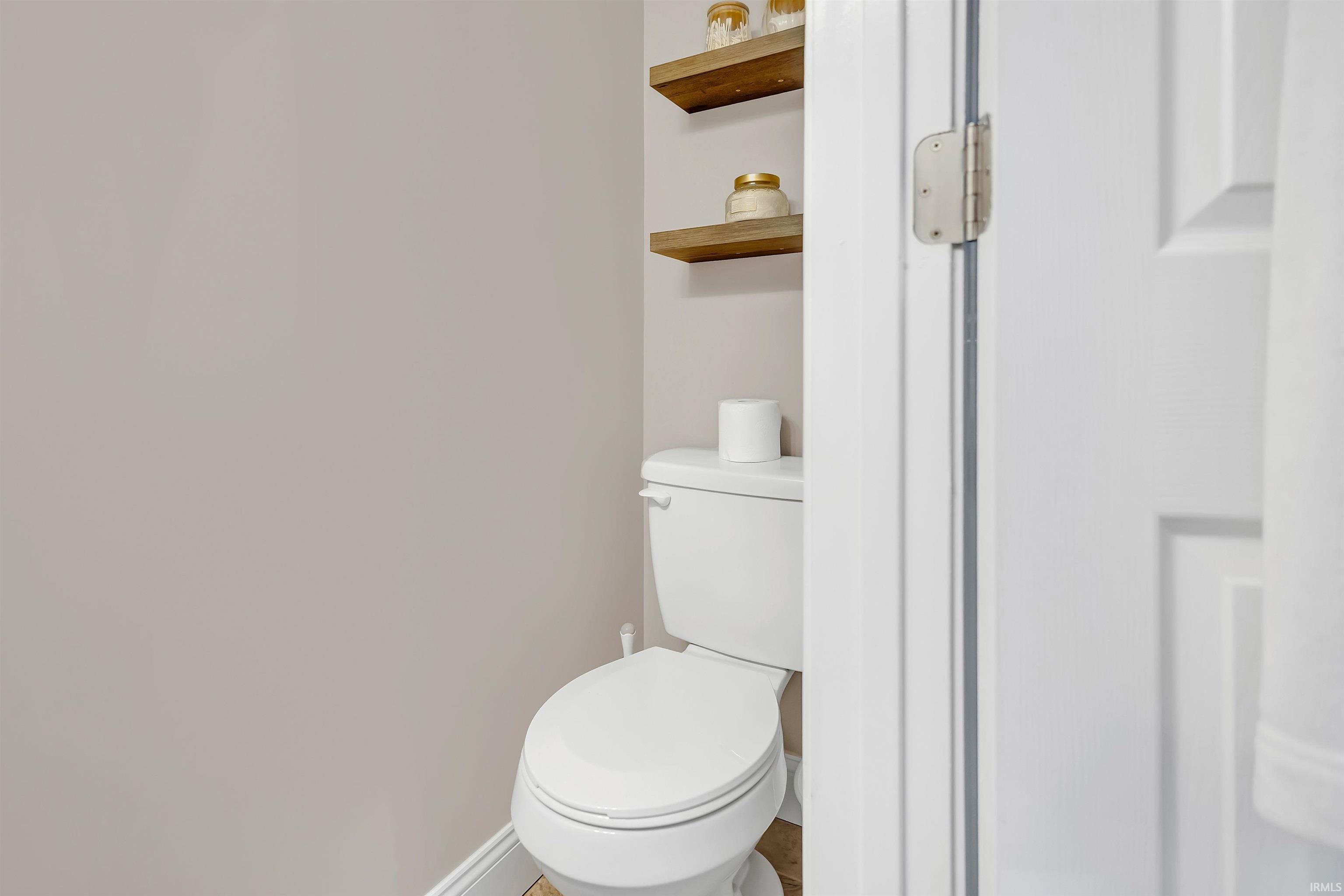 3910 Washington Avenue Bedford, IN 47421 - Photo 14 of 22