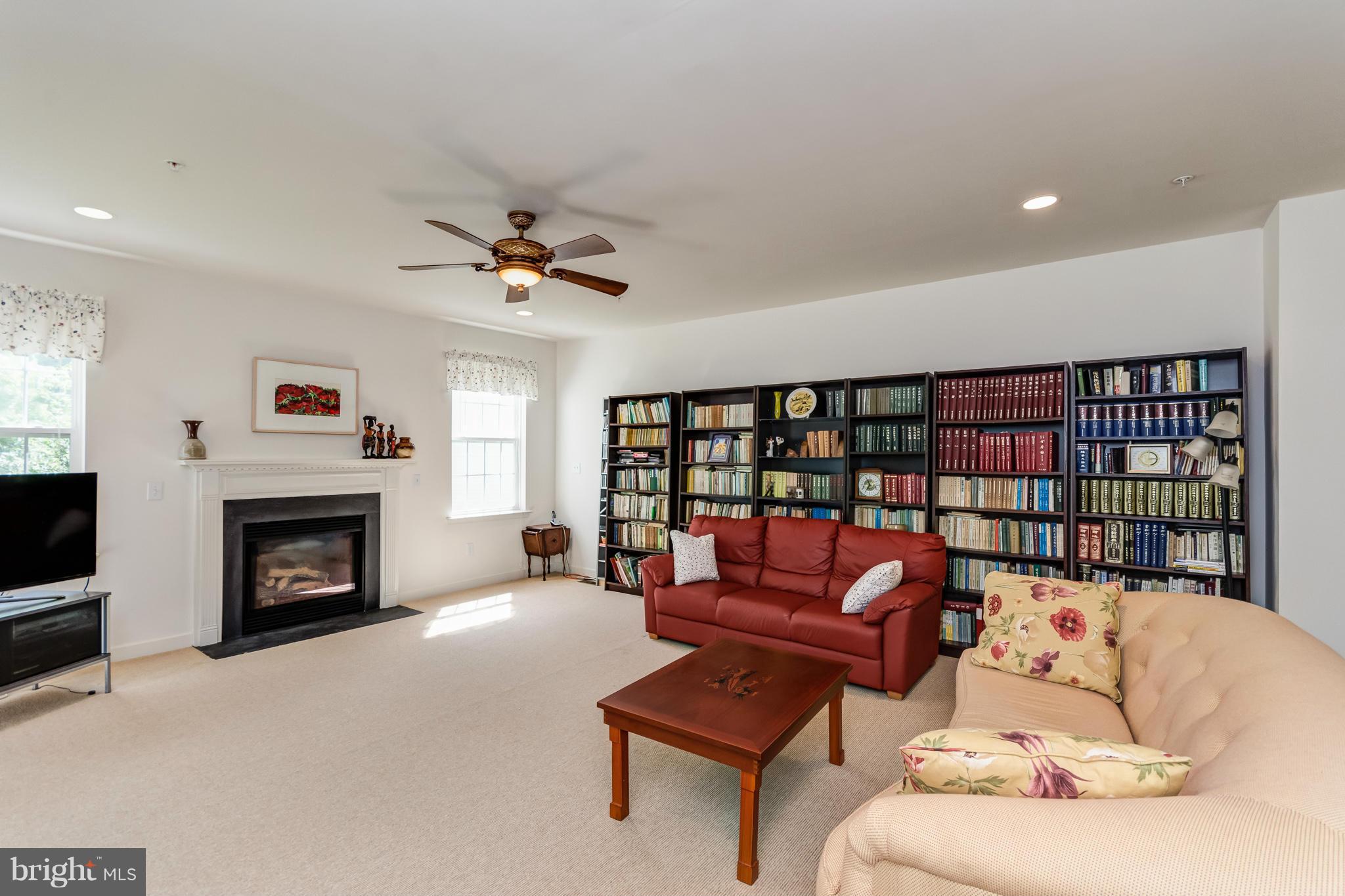 9210 Sumner Grove Drive Laurel, MD 20708 - Photo 15 of 30 Family Room