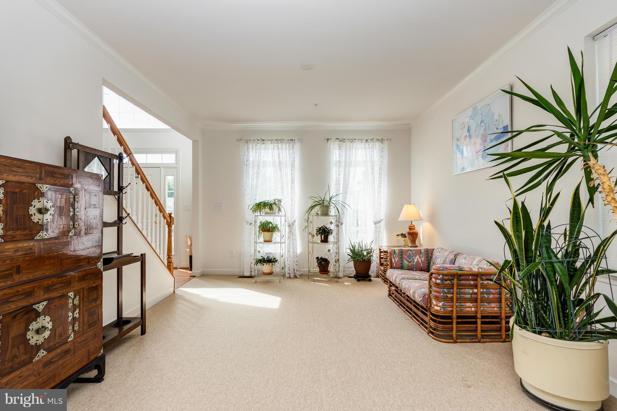 9210 Sumner Grove Drive Laurel, MD 20708 - Photo 7 of 30 Living Room