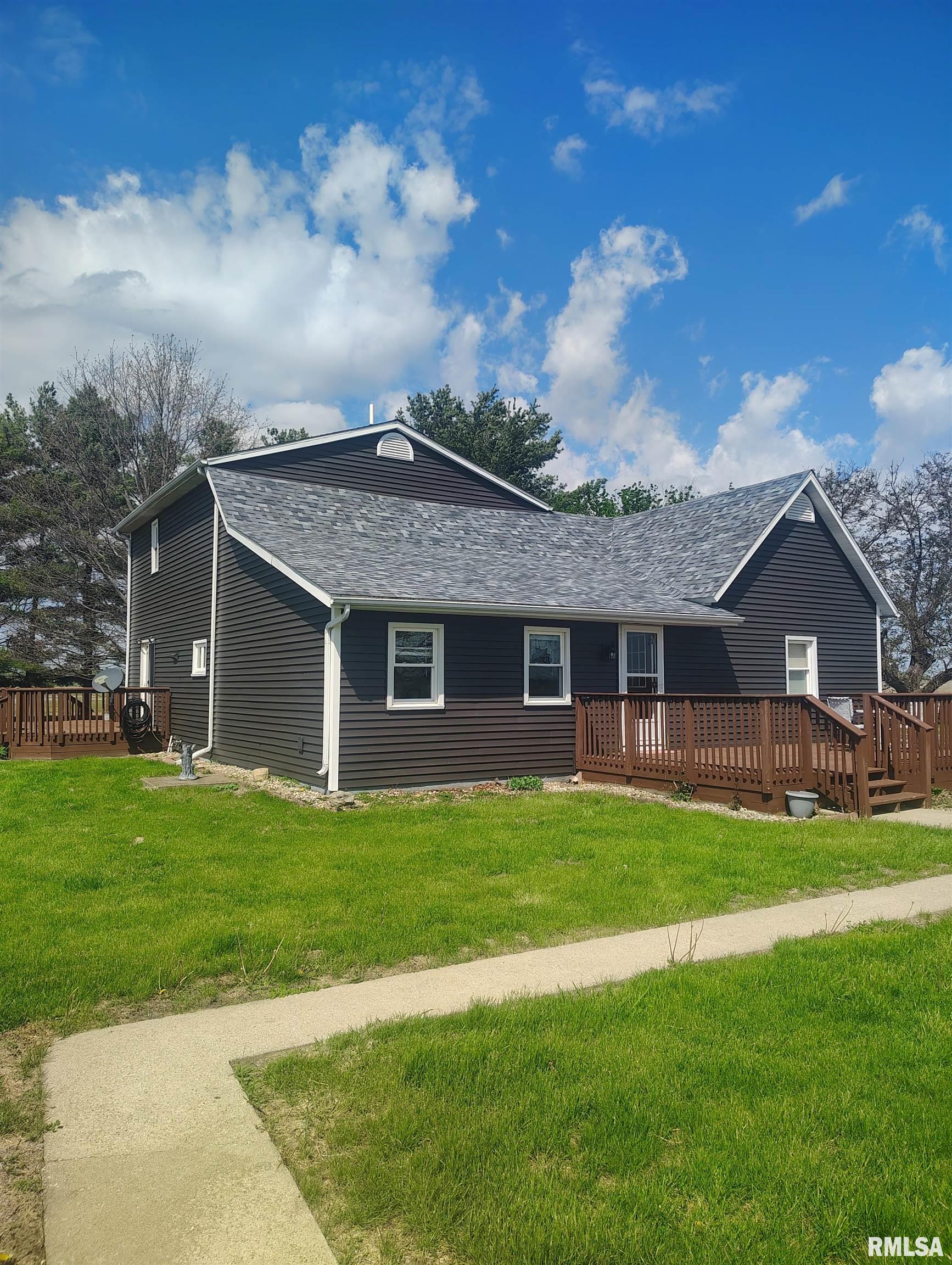 21266 North Winship Road Cuba, IL 61427 - Photo 3 of 35