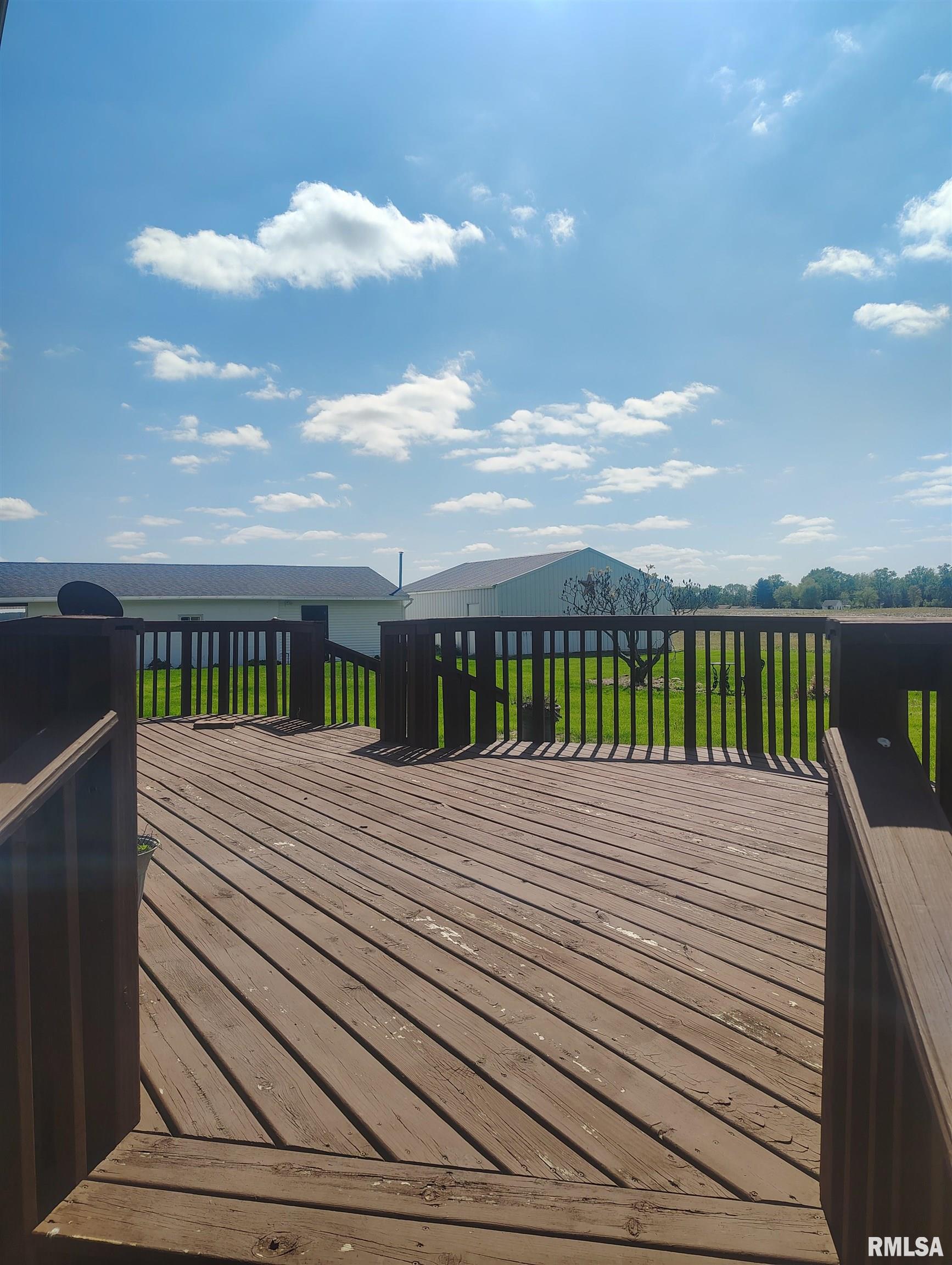 21266 North Winship Road Cuba, IL 61427 - Photo 6 of 35