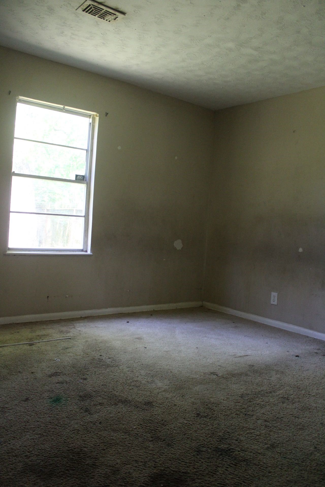 4813 Angleton Street Houston, TX 77033 - Photo 8 of 14 Gallery Image 8
