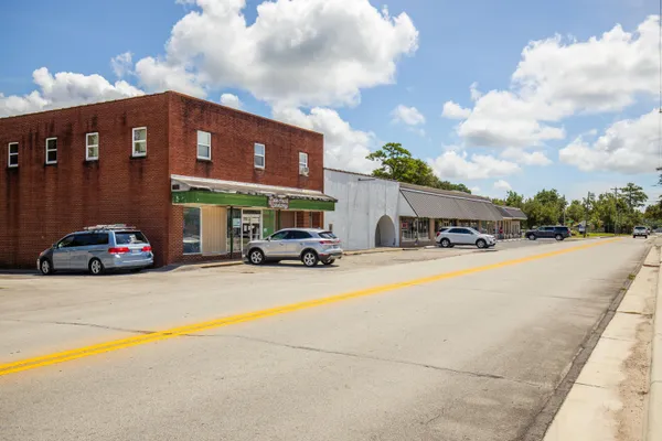$1,630 | 236 Chatham Street, Unit B, Newport, NC 28570