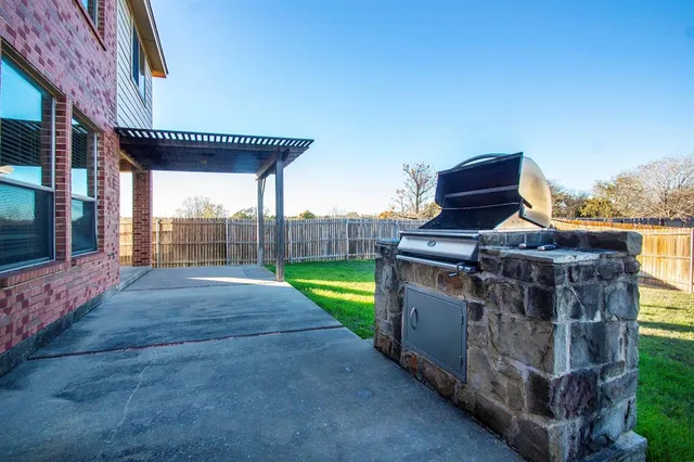 $3,300 | 903 Fieldstone Drive, Cedar Hill, TX 75104