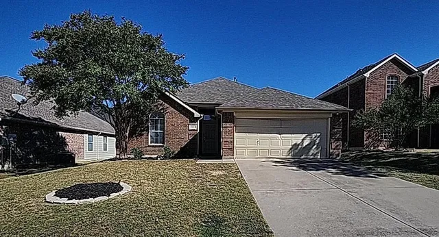 $299,900 | 2808 Morgan Drive, Celina, TX 75009