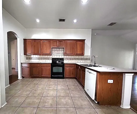 $299,900 | 2808 Morgan Drive, Celina, TX 75009