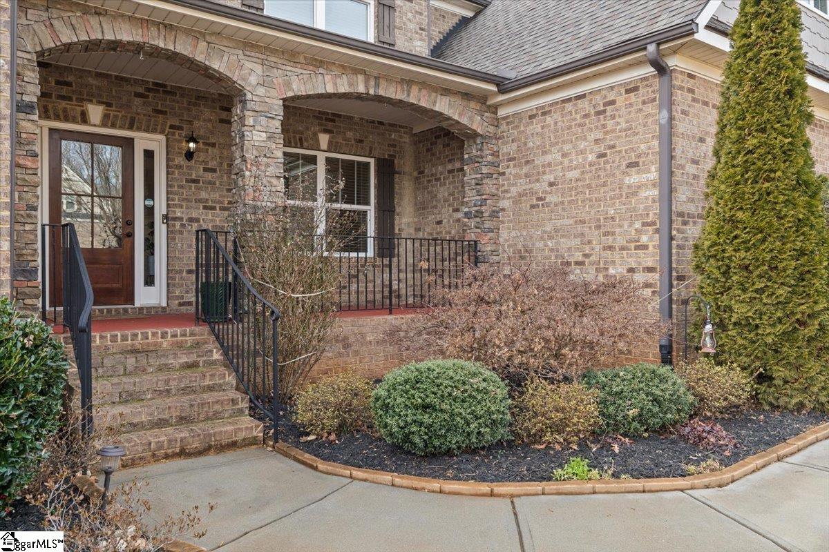 38 Leafmore Court Simpsonville, SC 29680 - Photo 4 of 50