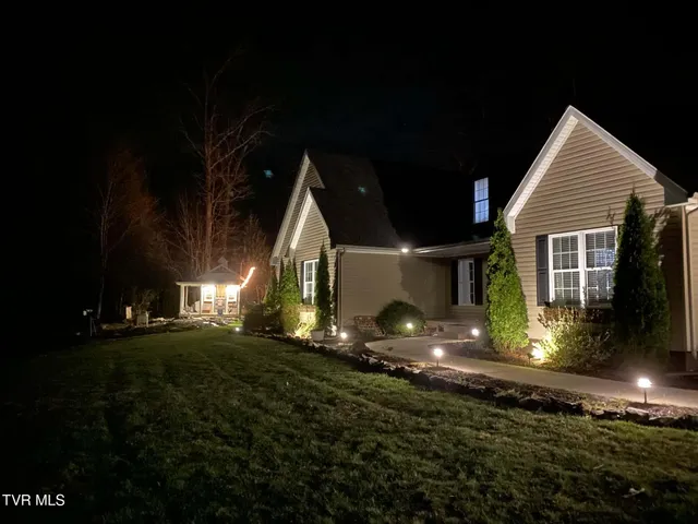 $589,000 | 348 Lakewood Drive, Clintwood, VA 24228