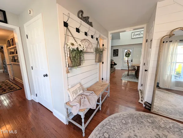 $550,000 | 348 Lakewood Drive, Clintwood, VA 24228