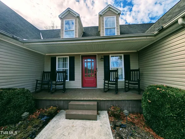 $550,000 | 348 Lakewood Drive, Clintwood, VA 24228