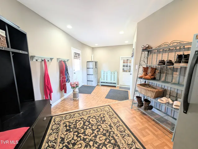 $589,000 | 348 Lakewood Drive, Clintwood, VA 24228