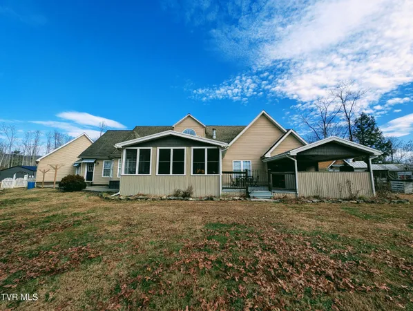 $550,000 | 348 Lakewood Drive, Clintwood, VA 24228