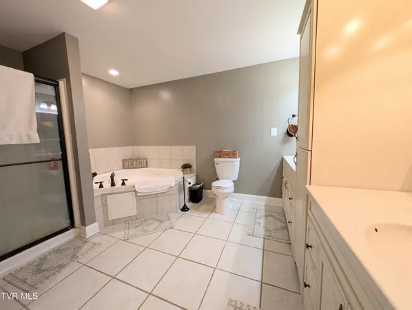 $550,000 | 348 Lakewood Drive, Clintwood, VA 24228