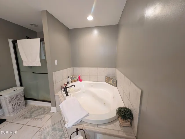 $589,000 | 348 Lakewood Drive, Clintwood, VA 24228