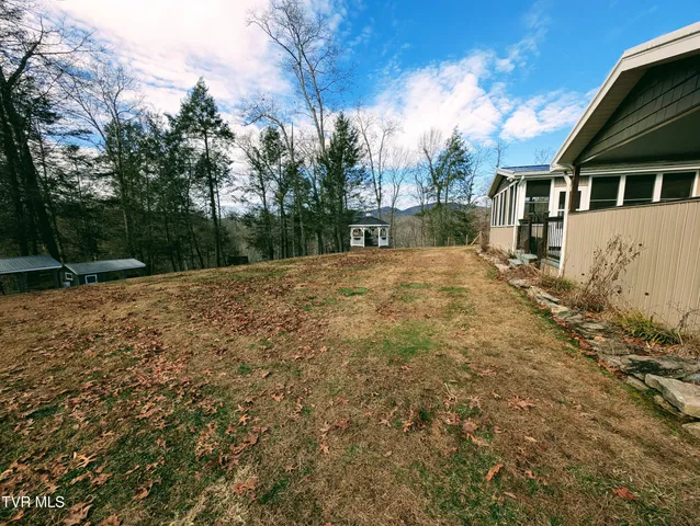 $589,000 | 348 Lakewood Drive, Clintwood, VA 24228