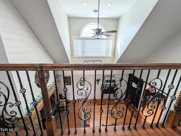 $550,000 | 348 Lakewood Drive, Clintwood, VA 24228
