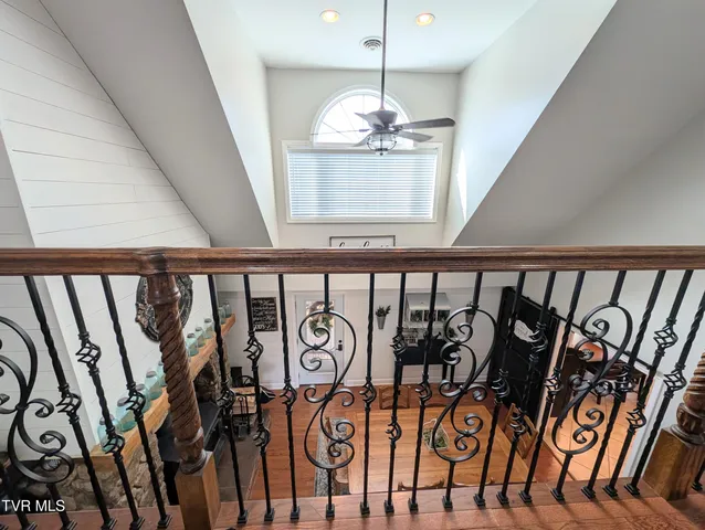 $589,000 | 348 Lakewood Drive, Clintwood, VA 24228