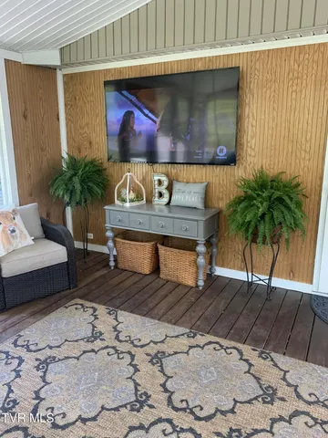 $589,000 | 348 Lakewood Drive, Clintwood, VA 24228