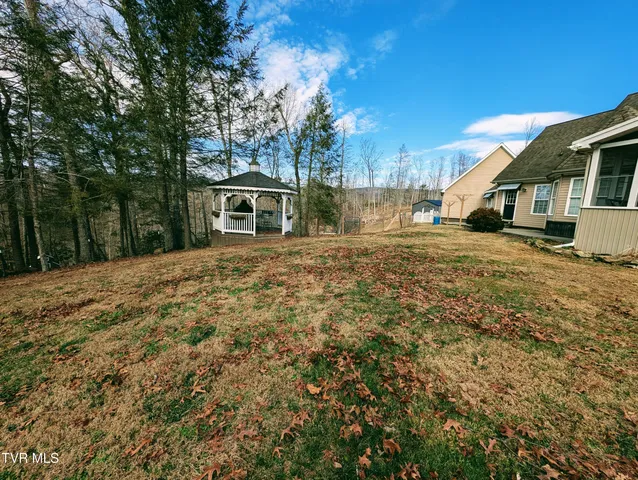 $589,000 | 348 Lakewood Drive, Clintwood, VA 24228