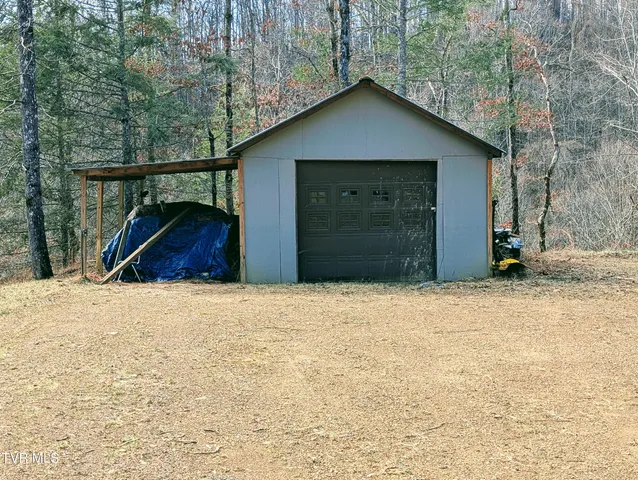 $589,000 | 348 Lakewood Drive, Clintwood, VA 24228