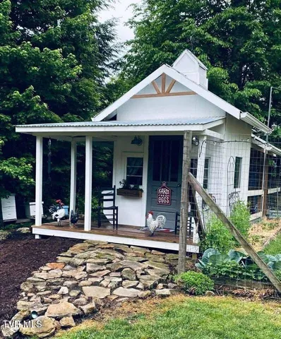 $589,000 | 348 Lakewood Drive, Clintwood, VA 24228