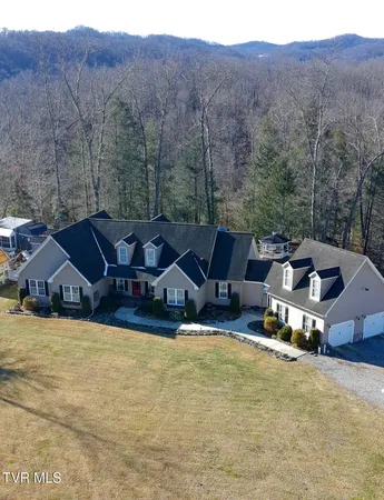 $550,000 | 348 Lakewood Drive, Clintwood, VA 24228