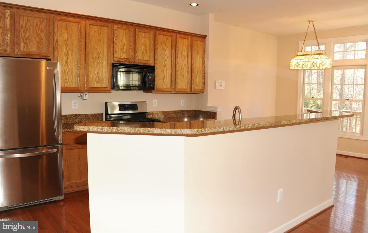 6252 Levi Court Springfield, VA 22150 - Photo 3 of 28 Kitchen
