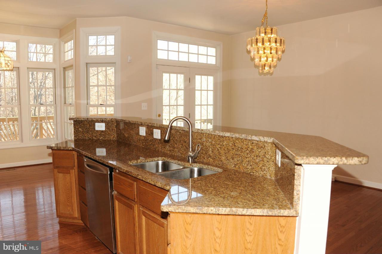6252 Levi Court Springfield, VA 22150 - Photo 5 of 28 Kitchen