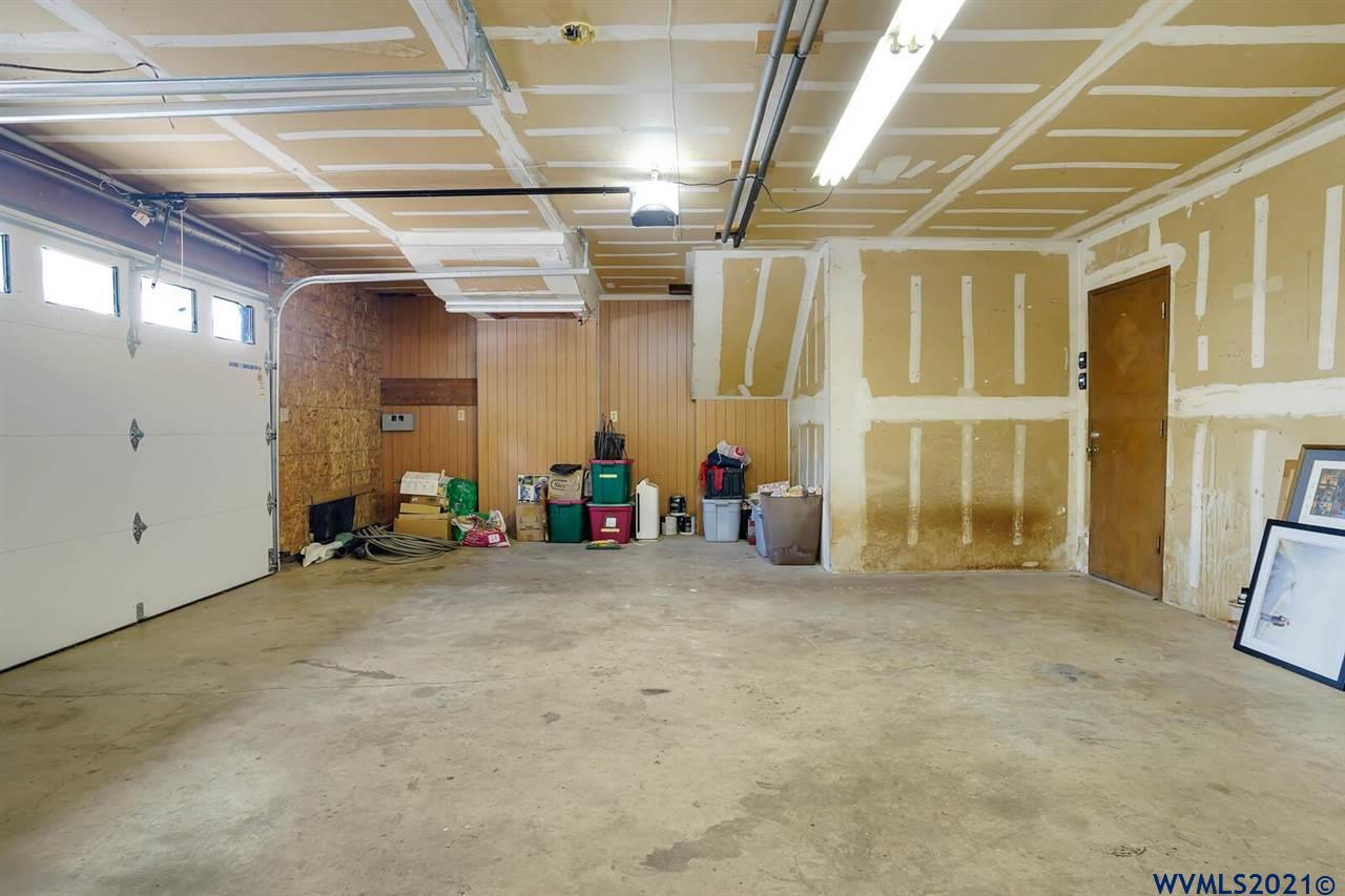 28277 Ridgeway Road Sweet Home, OR 97386 - Photo 18 of 39 Gallery Image 18