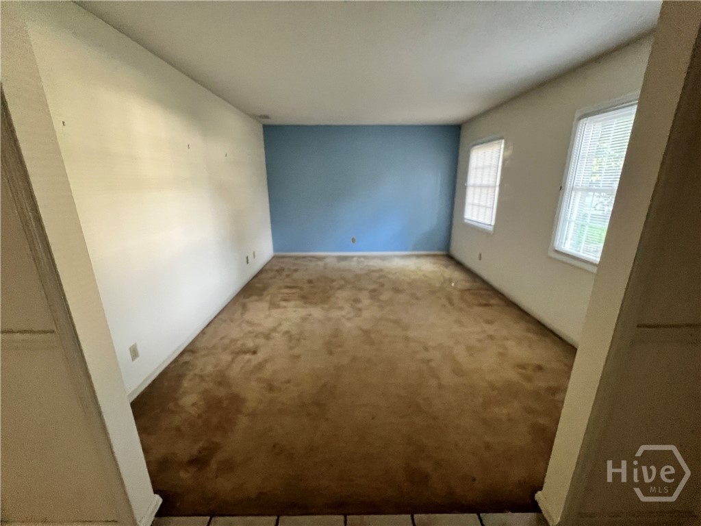 308 Wendy Hill Road Savannah, GA 31410 - Photo 5 of 26 Living Room